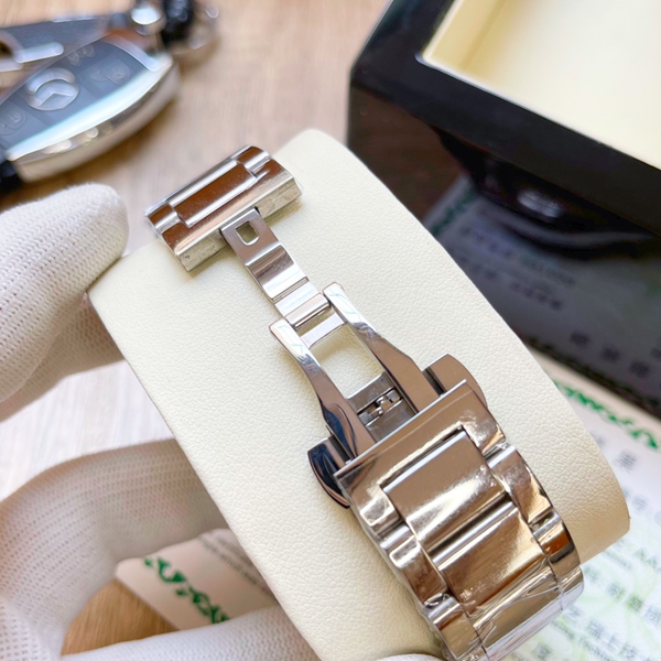 ブランド時計全体デザイン